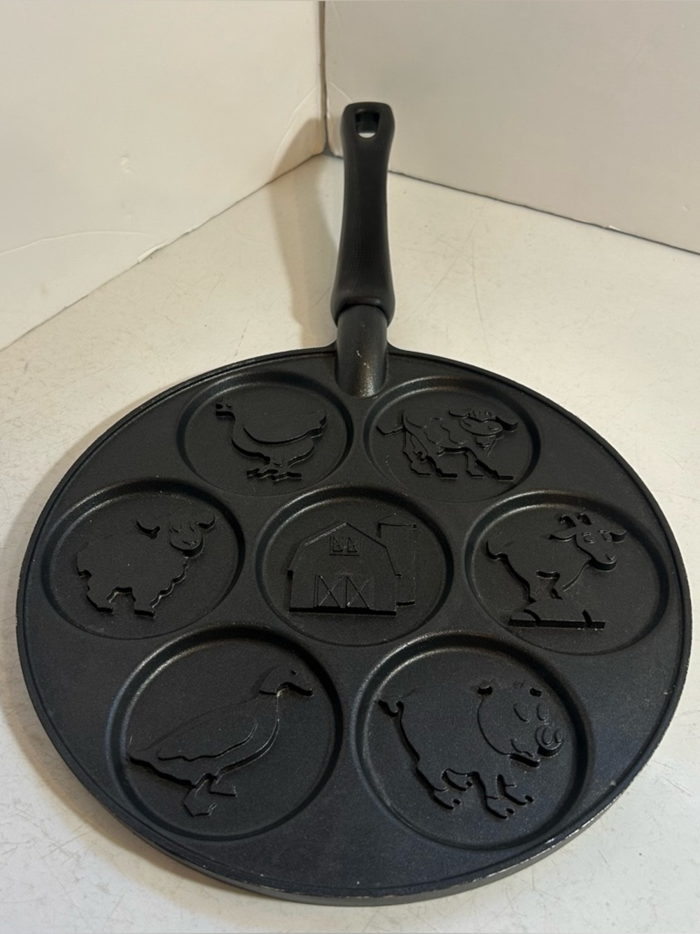 Nordic ware non stick cast aluminum farm animals pancake mold